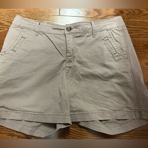 Lee Women's Tan Casual Shorts. May fit Sz 10